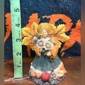Vintage 4" Tall Fall Harvest Resin Angel Figurine with Flowers And Leaf Wings